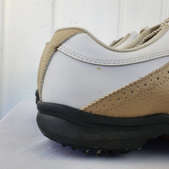 Footjoy FJ Greenjoys Womens White Beige Leather Lace Up Spiked Golf Shoes Sz 8M - Picture 6 of 12